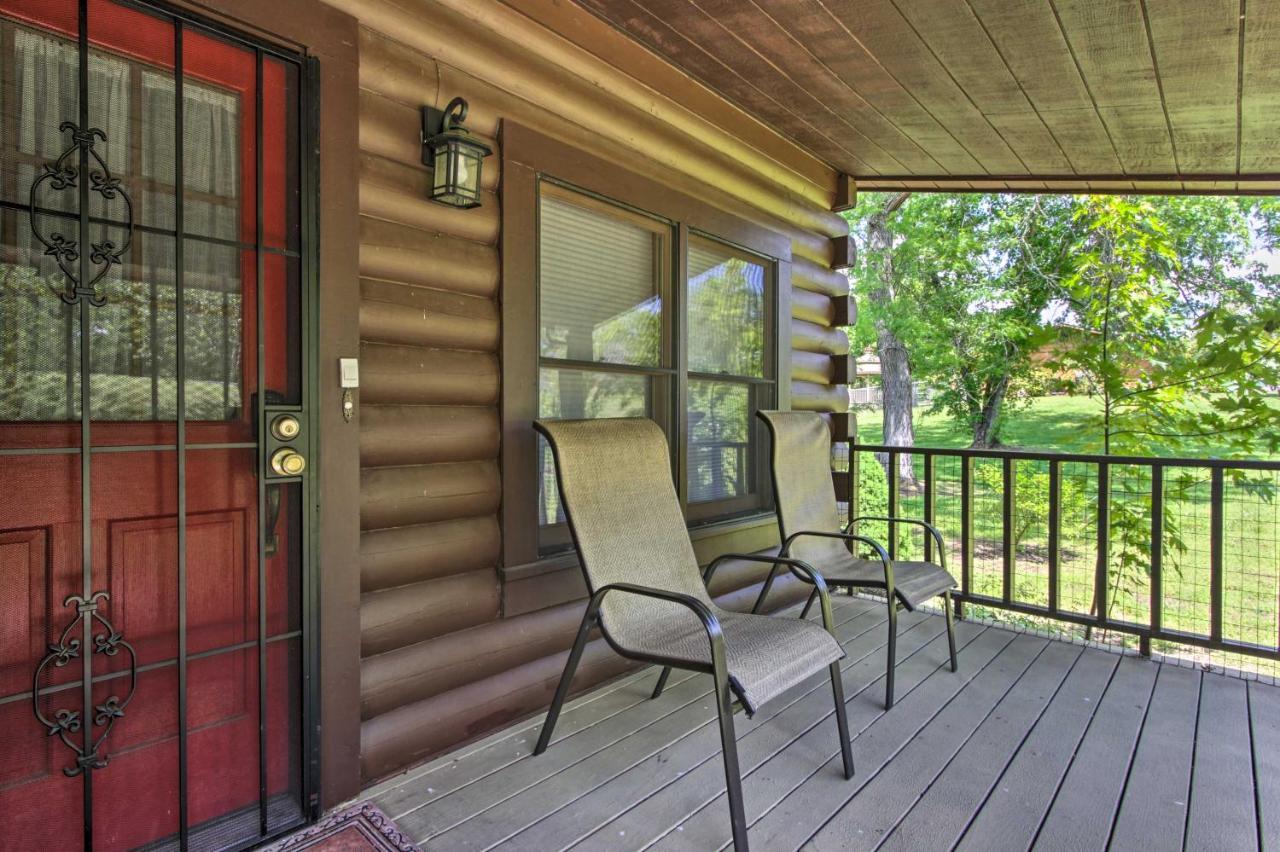 Rustic Cabin With Screened Deck 8 Mi To Dollywood Sevierville Exterior foto